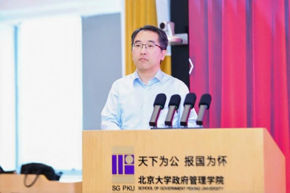 闭幕式 黄璜主持