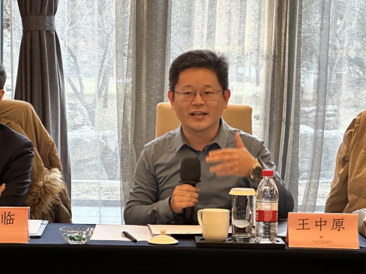 5c80d9701529b4a066bde1a99f19bb27